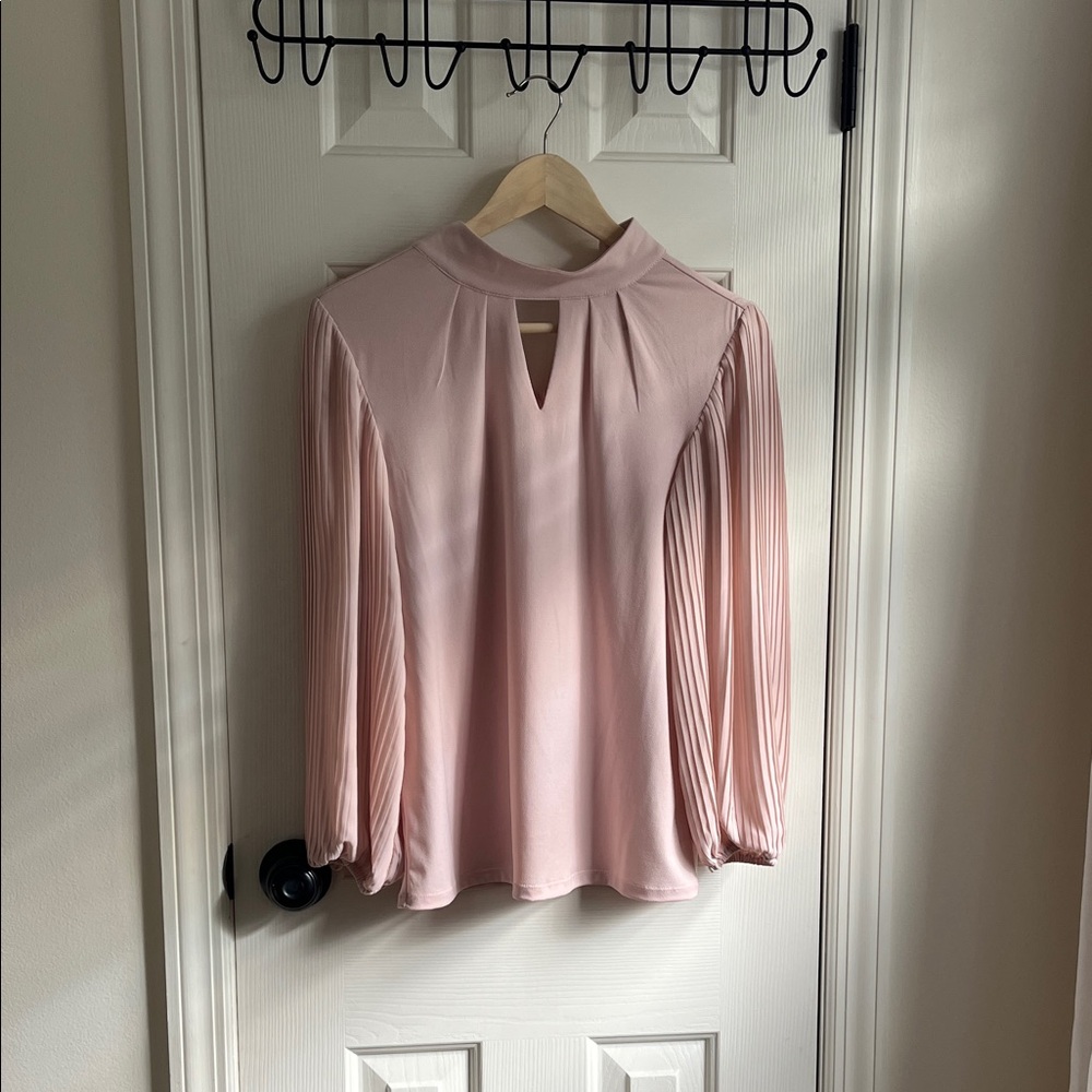 Cable & Gauge Soft Pink Pleated Blouse